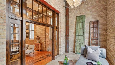 801 Washington Avenue N