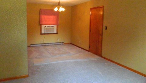 302 Mountain Gap Rd SE