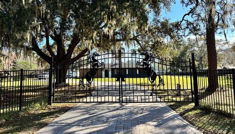 1800 GRANADA BOULEVARD