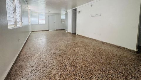 URB. FLAMBOYAN GARDEN CALLE 5