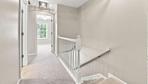 3684 Lantern Walk Ln