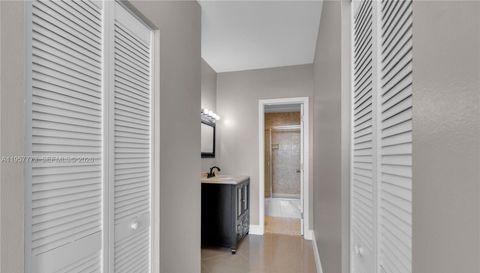 300 Bayview Dr
