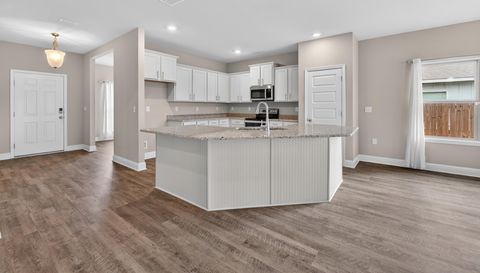 23118 Lieutenant Ave