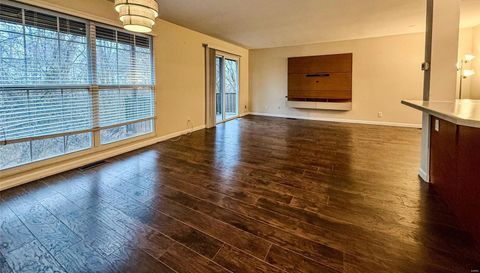 13453 Coliseum Drive