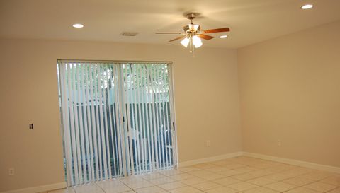 2201 Monroe St Unit B2 Hollywood