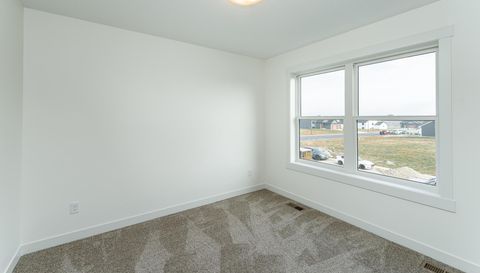 1816 Robinson Lane NE