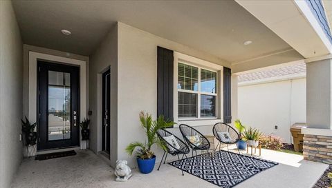 5616 QUIET PALM LOOP