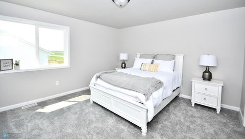 2387 Eagle Valley Drive S