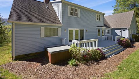 29 Small Mountain Dr