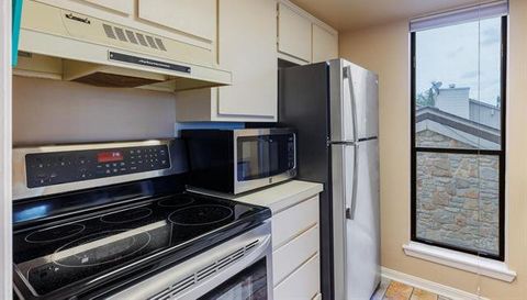 704 Horseshoe Bay BLVD