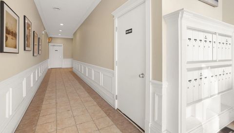 2222 W BELMONT Avenue