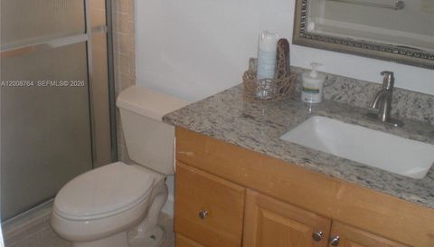 962 79th Ter