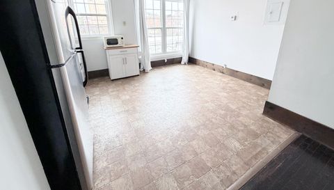 219 Abercorn St APT F3