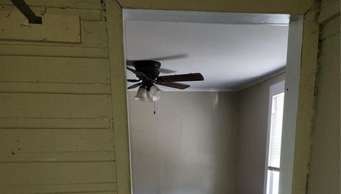 905 East Washing Street