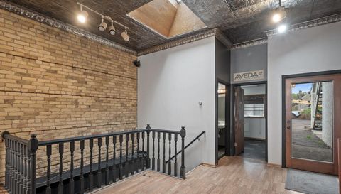 214 N Chestnut Street