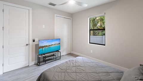 23208 W Eldorado Ave