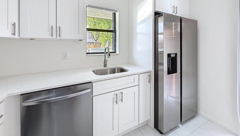 7496 Courtyard Run E