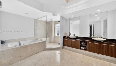 2711 N Ocean Dr