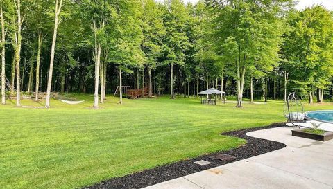 11901 Dunham Rd