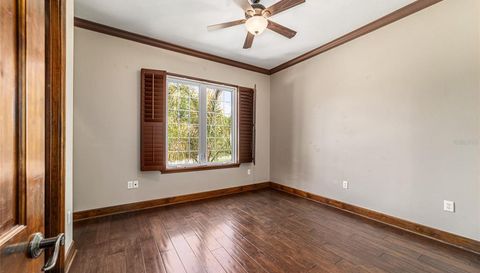 678 SE 47TH LOOP