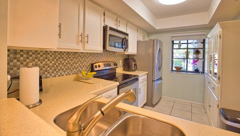 360 Three Lakes Ln UNIT G