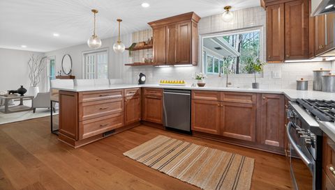 12080 Mountain Laurel Dr