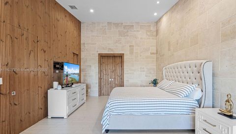 6124 Paradise Point Dr