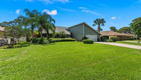 9034 Gardens Glen Circle