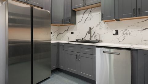 3824 W Arthington Street