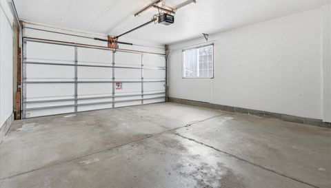 11462 Elmwood Avenue N