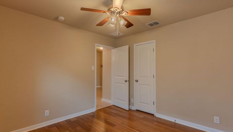 6906 Cedar Breeze