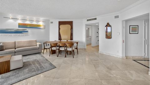 21205 Yacht Club Dr