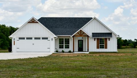 7901 Pecan Road