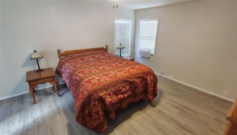 25039 PINE HILL
