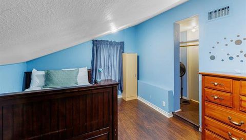 704 Horseshoe Bay BLVD