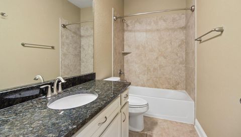 2124 Llerena Ln