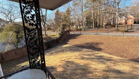 2940 Benjamin E Mays Dr SW