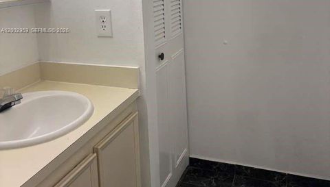 5937 Forest Hill Blvd