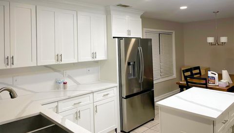 1020 Chandler Ridge Dr SE