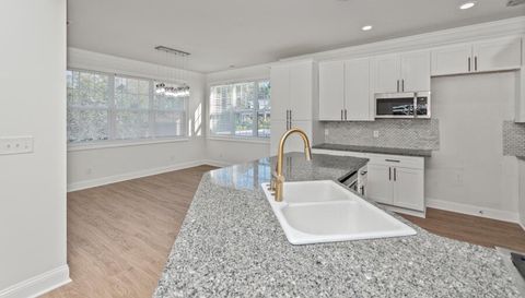 217 Chapel Ridge Cir