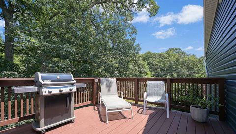 28 Bayview Dr