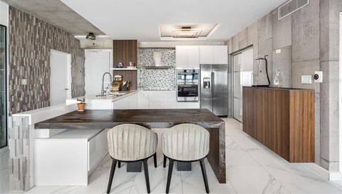 Atlantis Condominium 404 Ave De La Constitucion