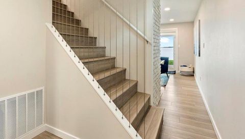 1725 White Cloud Drive N