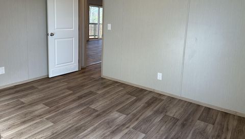 6008 Apple Wyrick Rd