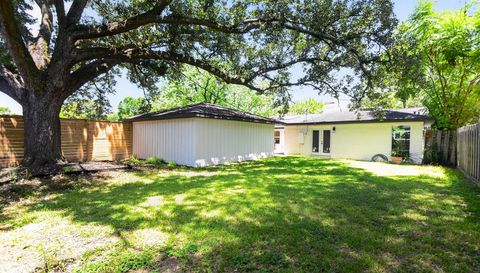 5675 Sylmar Rd