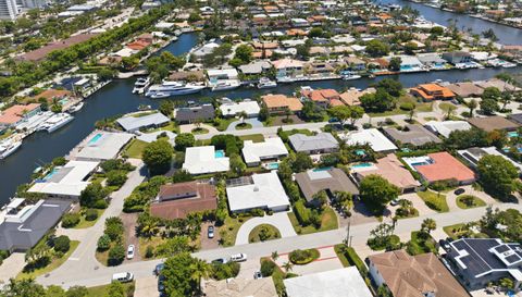 8 Castle Harbor Isle Dr