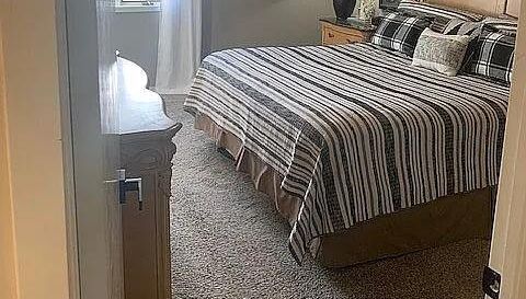 2428 Rolling Hill Dr