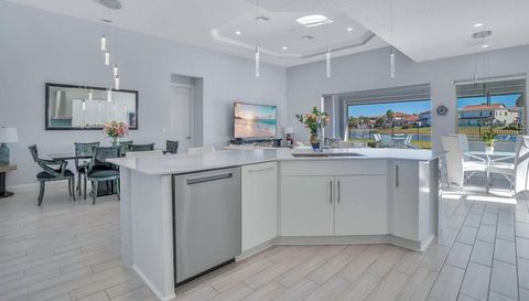 10481 ROYAL CYPRESS WAY