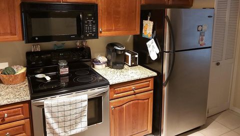 530 S Brevard Ave #322