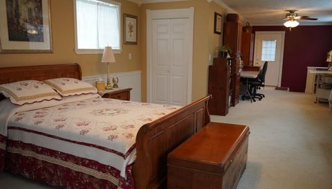 25065 Rock Springs Hollow Rd